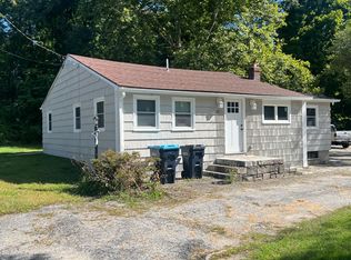 37 Thompson Ave, Putnam, CT 06260