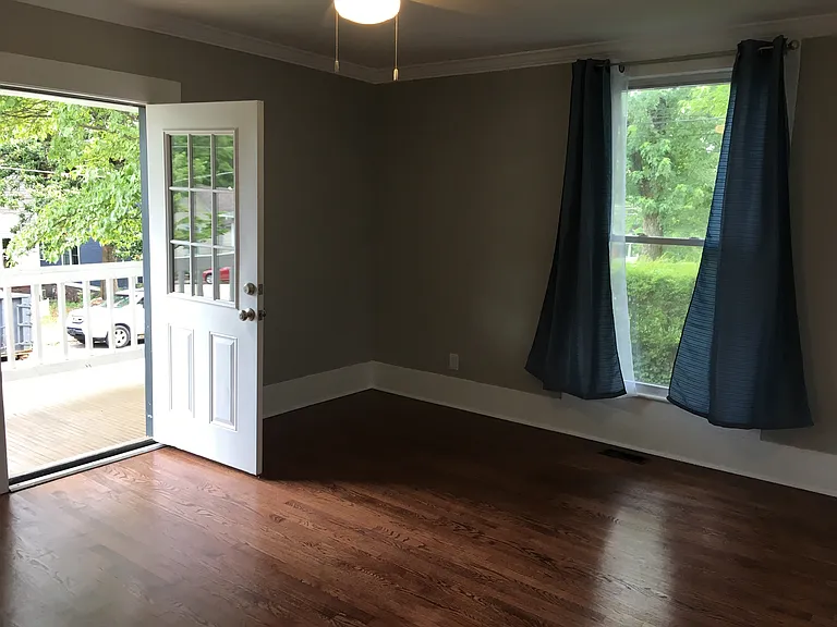 1201 Kenyon St — Photo 3