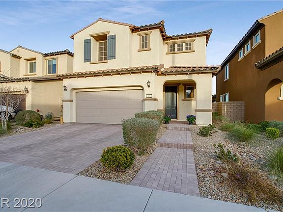 4th image of 32 Berneri Dr
