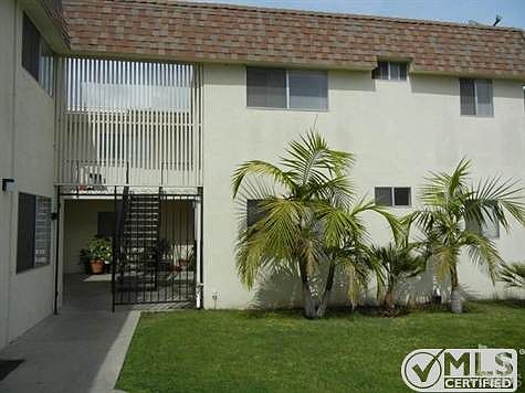 3rd image of 6327 Whipporwill St