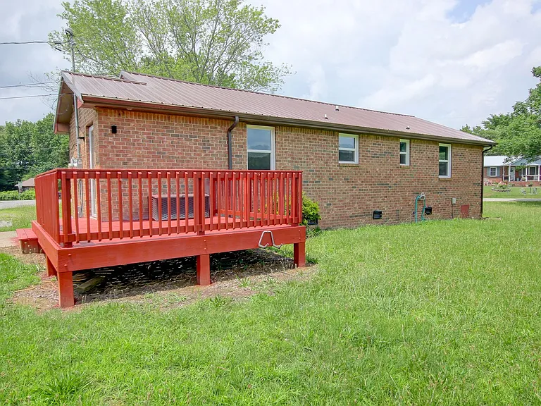 729 Welsey Dr — Photo 36