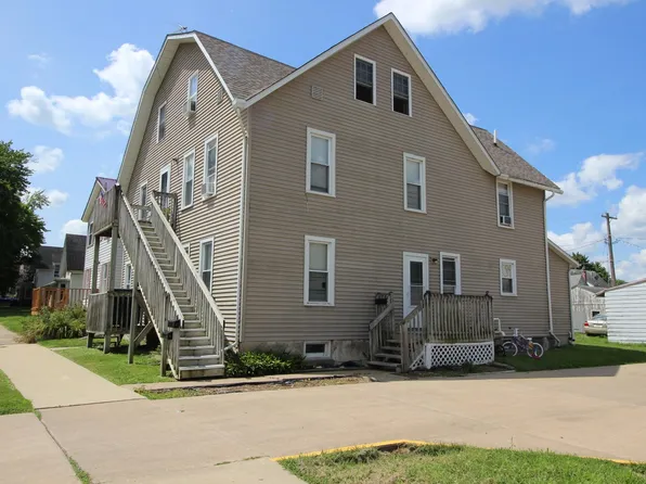 318 N Main St, Maquoketa, IA 52060