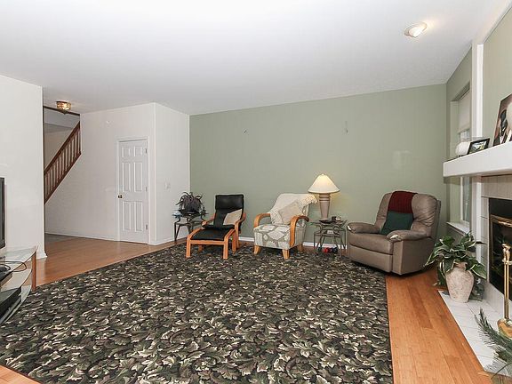 5th image of 3060 Tangley Oaks Trl