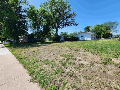1302 6th St SW, Minot, ND, 58701