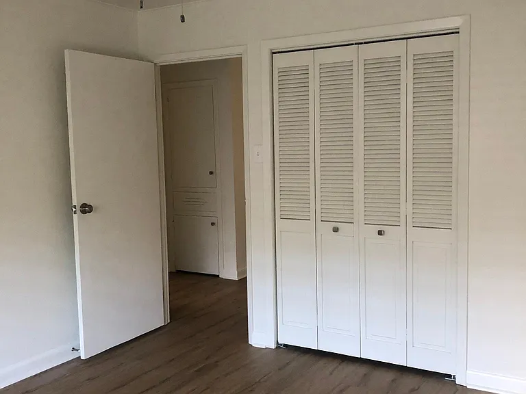 2102 Emerson St — Photo 13