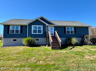 11 Brannigan Rd, Pleasant Mount, PA 18453