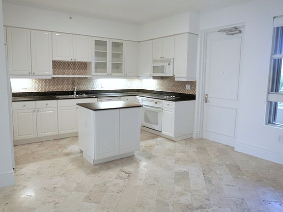 5th image of 701 Crandon Blvd #Penthouse 2