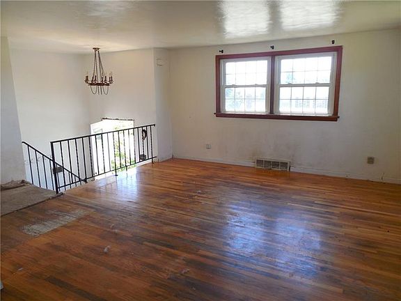 4th image of 500 Cedarwood Dr