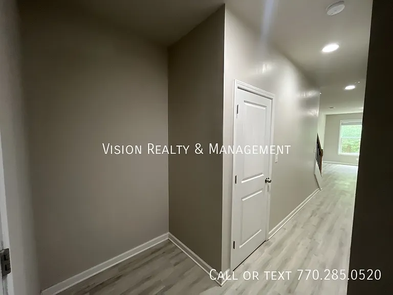 8324 Triple Crown Dr — Photo 12