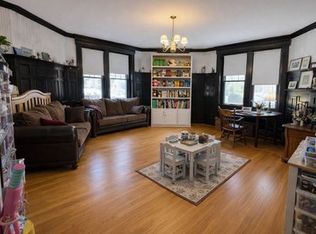73 Longwood Ave #1R, Brookline, MA 02446