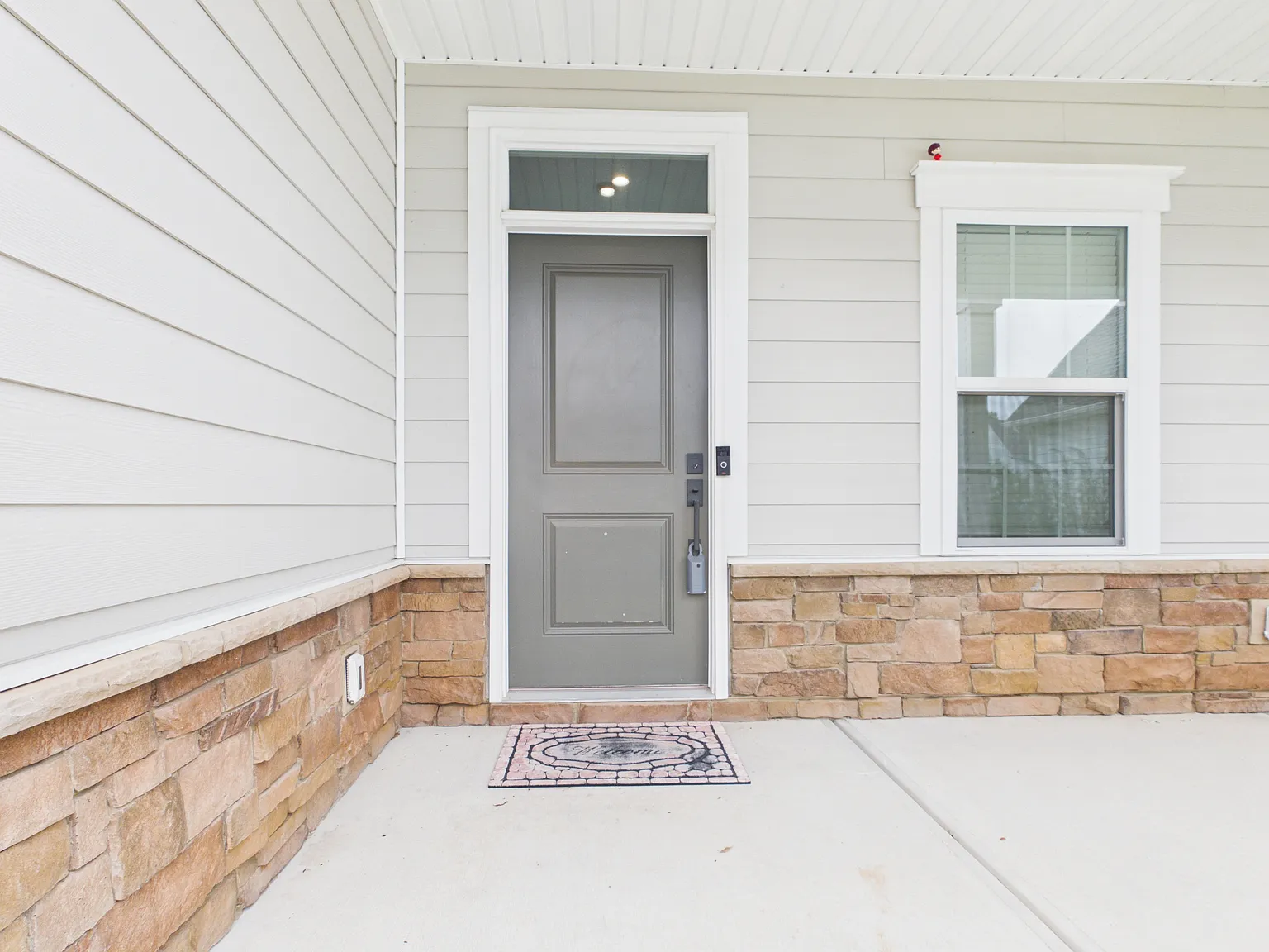 5 bed, 3466 sqft, $3,300 — Photo 3