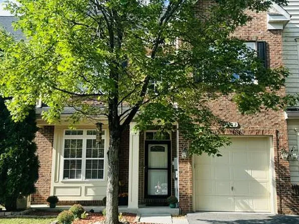 402 Quinton Oaks Cir, Stephens City, VA 22655