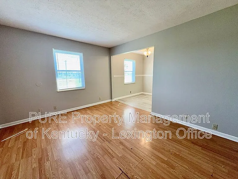 1517 Steadmantown Ln #1-4 — Photo 3