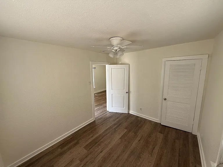 204 Lone Star Blvd — Photo 19