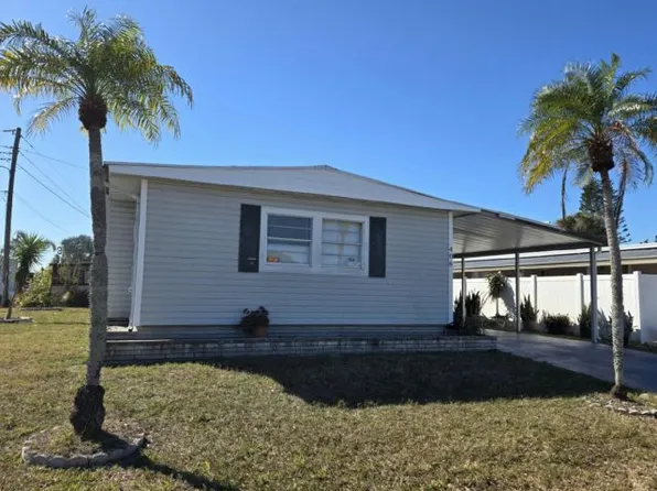 406 50th Avenue Plz W #107, Bradenton, FL 34207