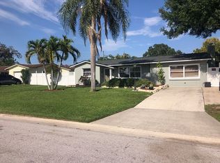 6525 26th Way N, Saint Petersburg, FL 33702