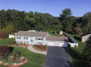 47 Carriage Hill Rd, North Kingstown, RI 02852