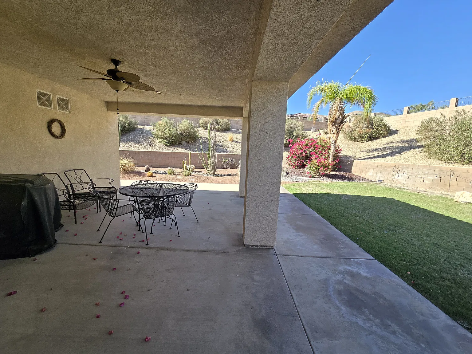 Gentry Ct, Desert Hot Springs — Photo 2