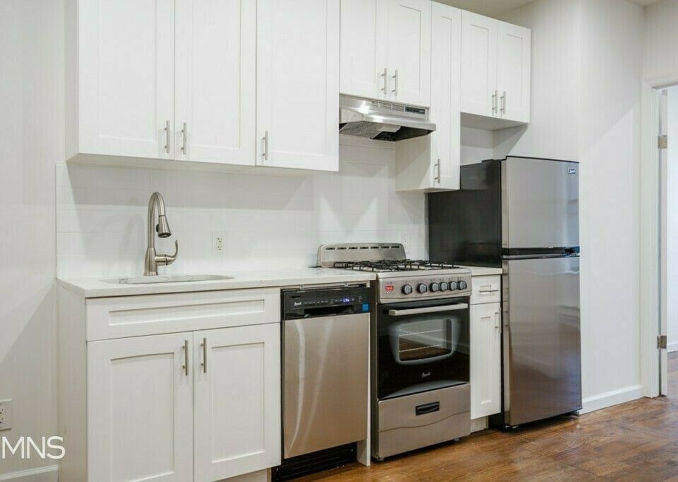 1st image of 332 W 49th St APT 2FE