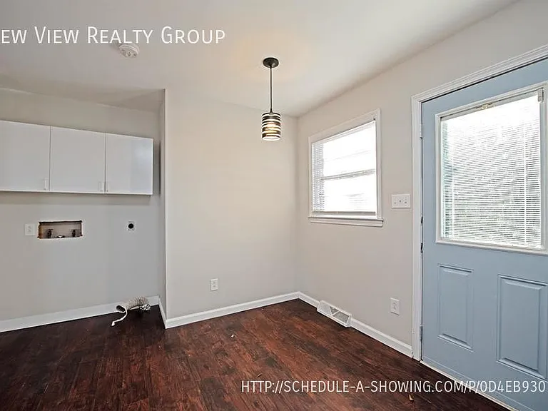 321 Hamilton Dr NE #1 — Photo 10