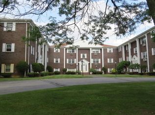 132 Parker St APT G3, Acton, MA 01720