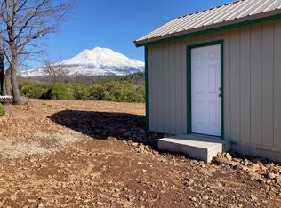 5 College Ave, Weed, CA 96094