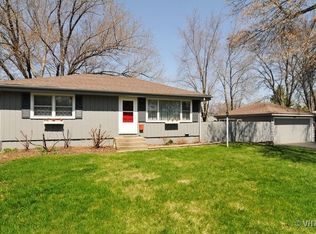 212 Bonnie Brae Ave, Grayslake, IL 60030