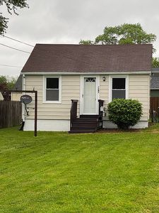 1283 Stratford St, Barberton, OH, 44203