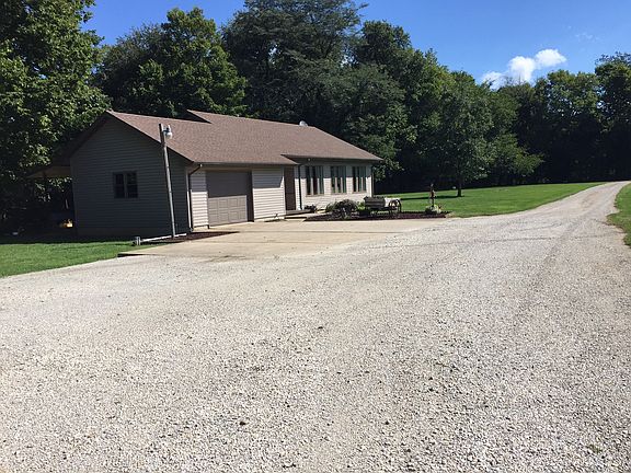 3rd image of 582 N Us Highway 41