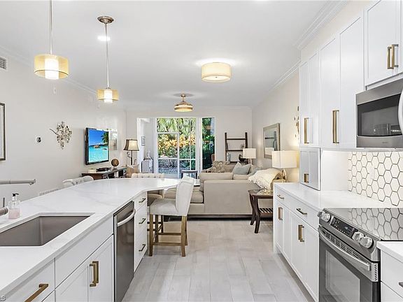 3rd image of 859 Tanbark DR #104