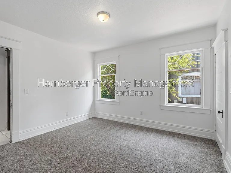 1128 W Spofford Ave — Photo 25