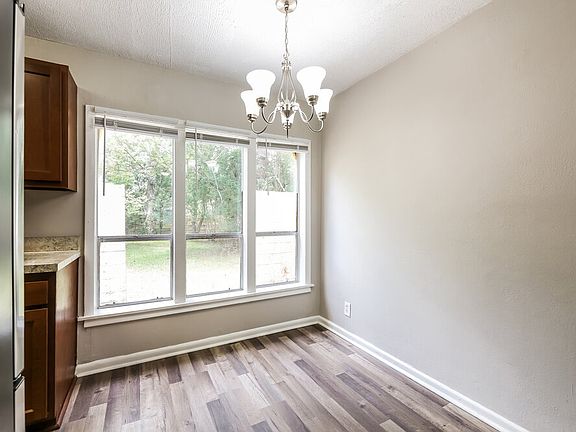5th image of 6511 Burgundy Rd S