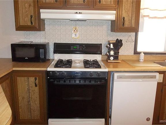 2nd image of 2106 Bracey St #2106