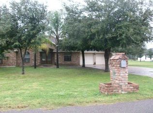 1221 Lindberg St, Palmhurst, TX 78573
