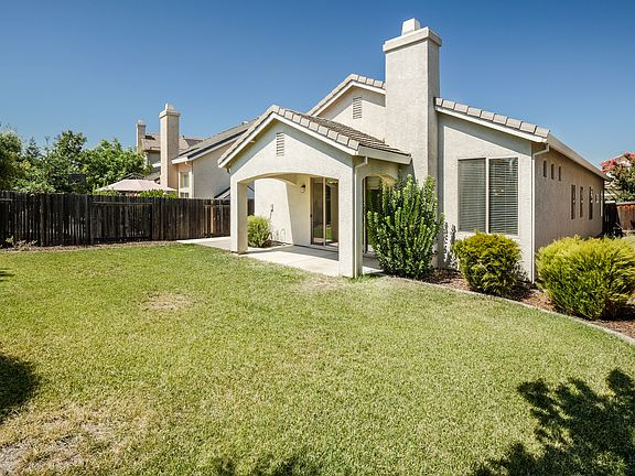 3rd image of 440 Sienna River Ct