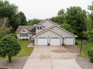 1228 Oakwood Vw, Fergus Falls, MN 56537