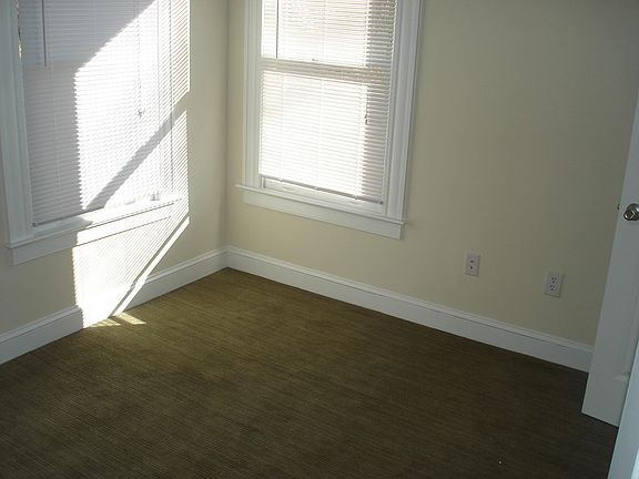 5th image of 704 Grove Ave #704