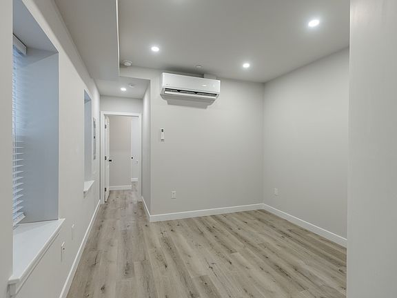 4th image of 3108 Haverford Ave #2
