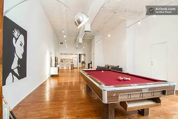 Rented by Ian Shapolsky Real Estate | media 28