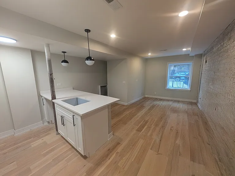 616 W Patterson Ave #1E — Photo 3