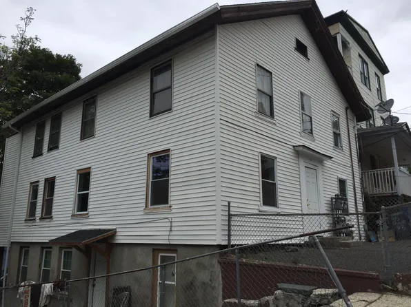 35 William St APT 3, Waterbury, CT 06702