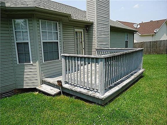 5th image of 305 Cypress Glen Dr