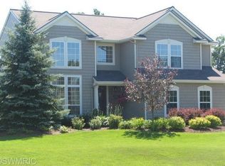 3620 Arbor Chase Ct NE, Grand Rapids, MI 49525