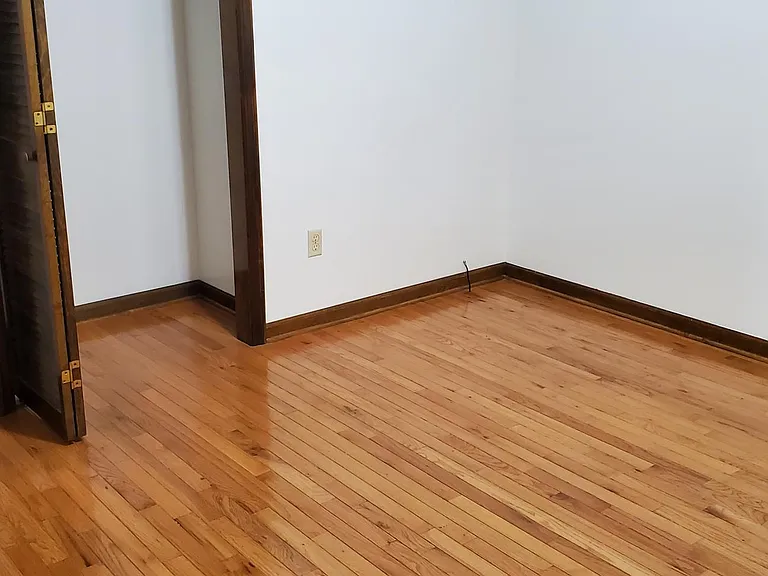 7001 Pauline Cir — Photo 20
