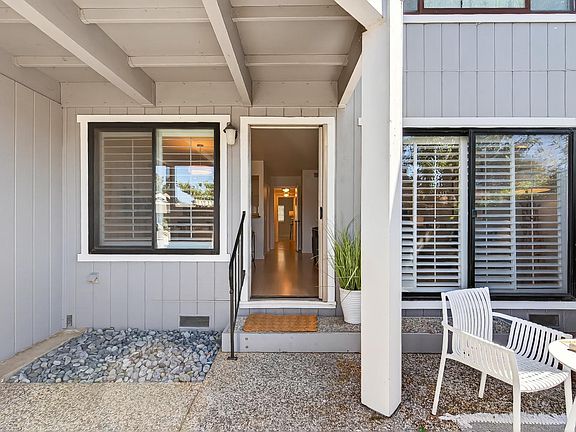 3rd image of 71 Scottsdale Way