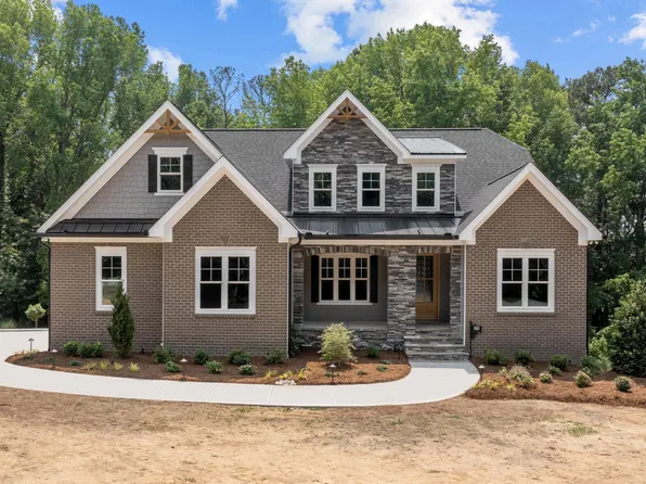 305 Forest Bridge Rd, Youngsville, NC 27596