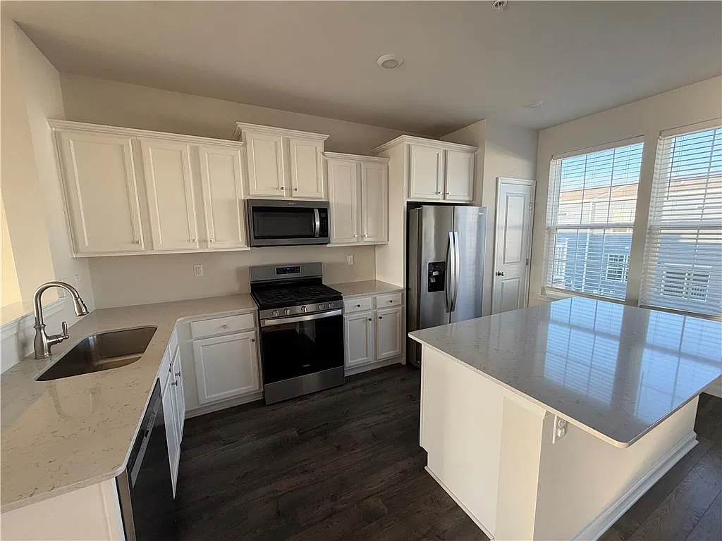 1129 Turnstone Dr — Photo 4