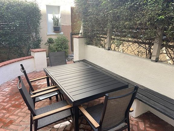 4th image of 720 S Normandie Ave #406
