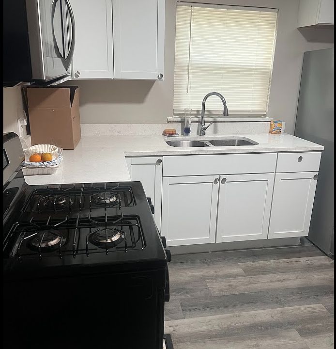 2nd image of 1355 Manchester Ave