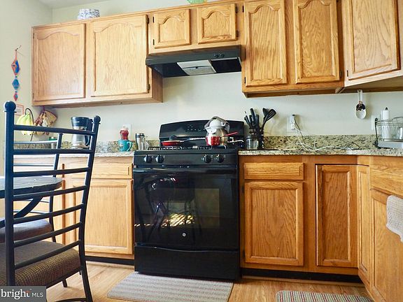 2nd image of 210 Mistro Ct